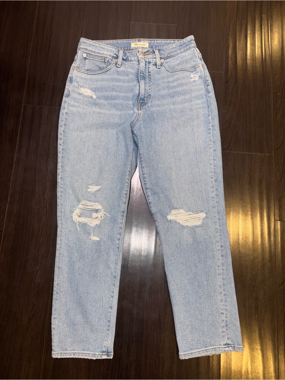 Madewell The Curvy Momjean in Gilford Wash: Ripped Edition.